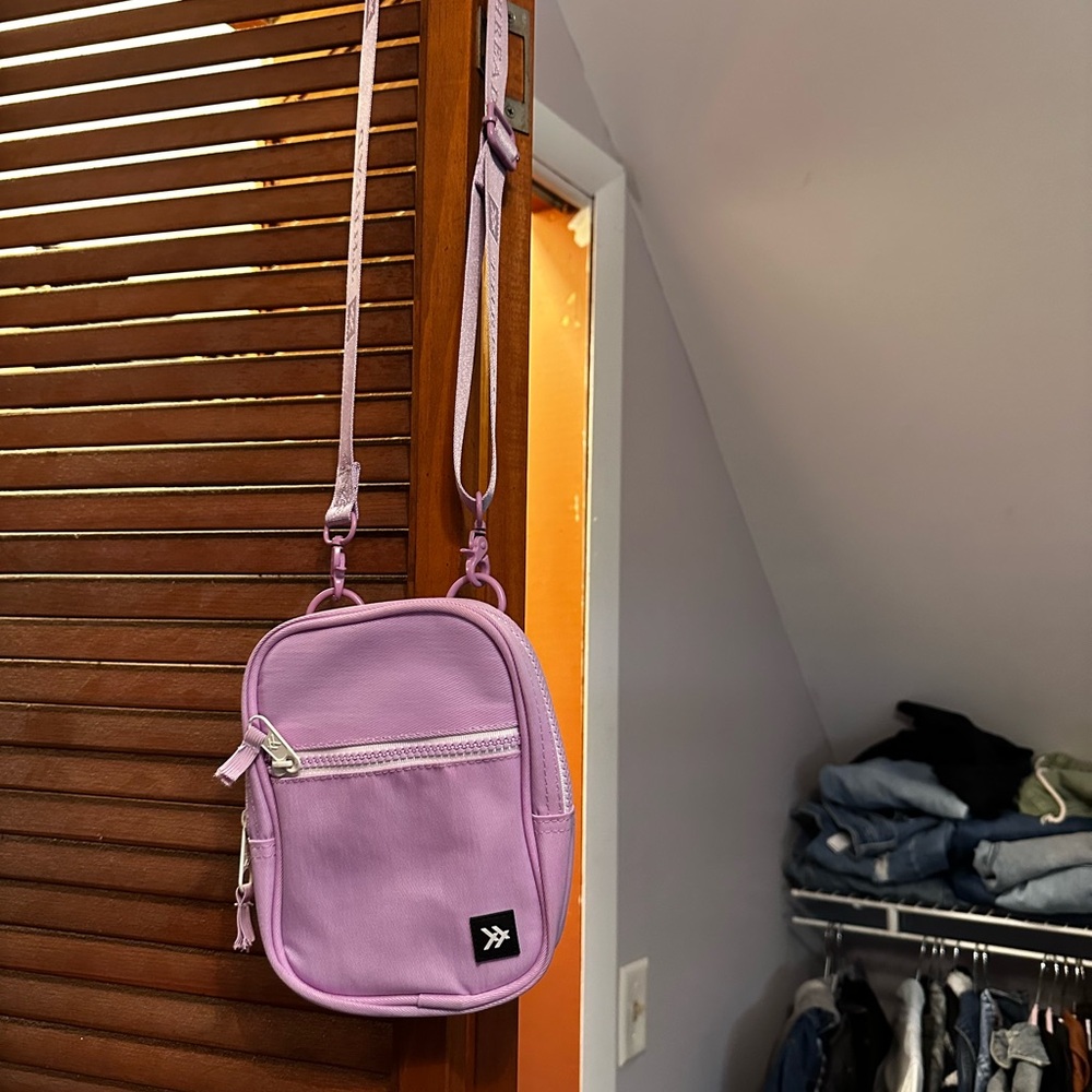 Thread cross body bag